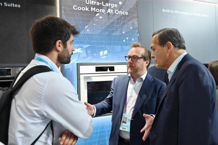 第139屆廣交會開幕迎客